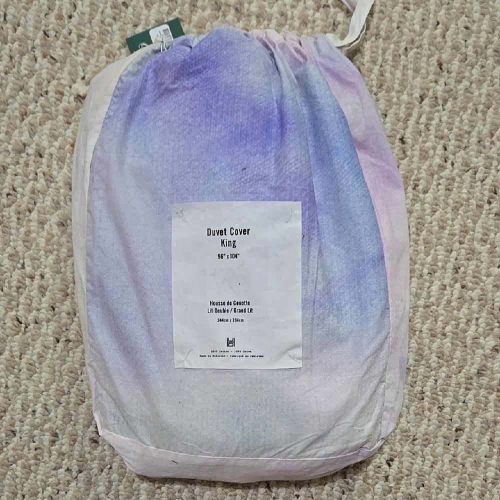 NWT Urban Outfitters Pastel Duvet Cover